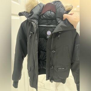 Canada goose Chilliwack Bomber Heritage with removable fur on hood